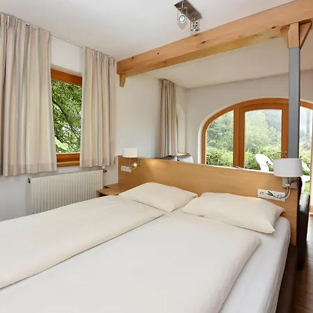 Haus Kleiner Turm 아파트 쉬룬즈